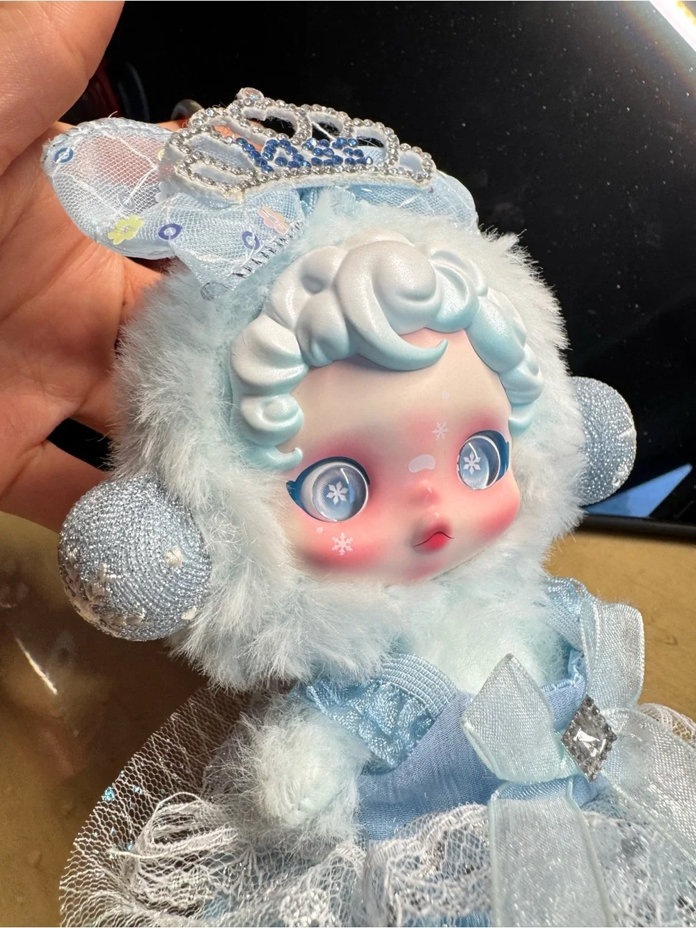 POP MART SKULLPANDA Winter Symphony Series Plush Song of Snow w/ Handmade Dress